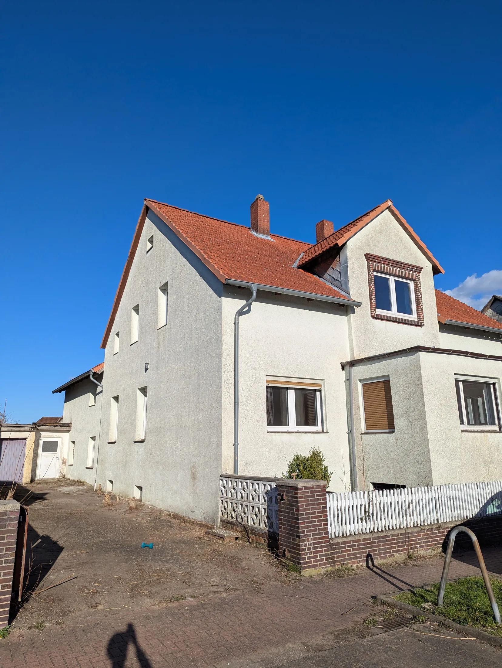 Großzügiges Ein-/Zweifamilienhaus mit Einliegerwohnung in Ölsburg Bild 3