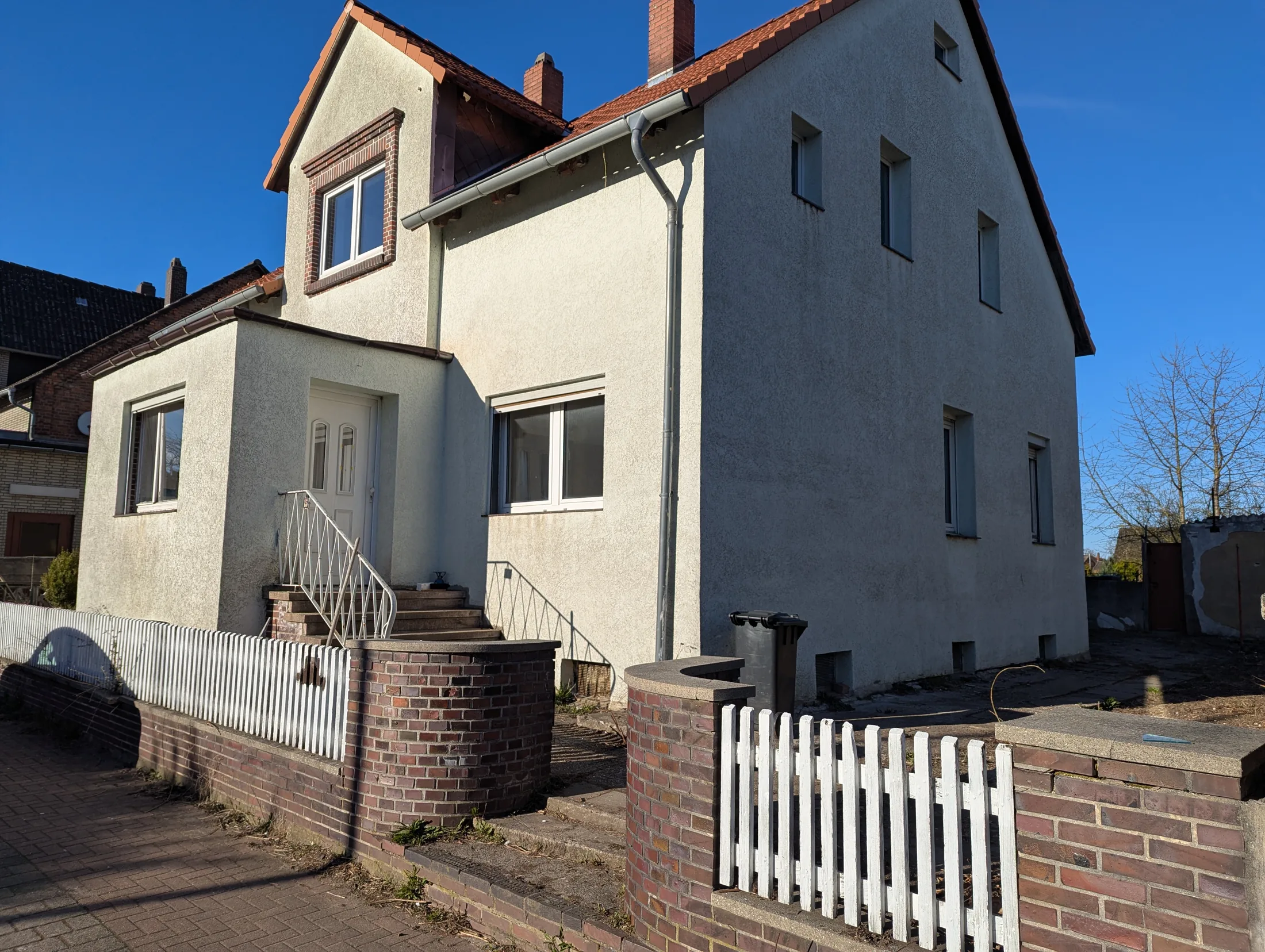 Großzügiges Ein-/Zweifamilienhaus mit Einliegerwohnung in Ölsburg Bild 4